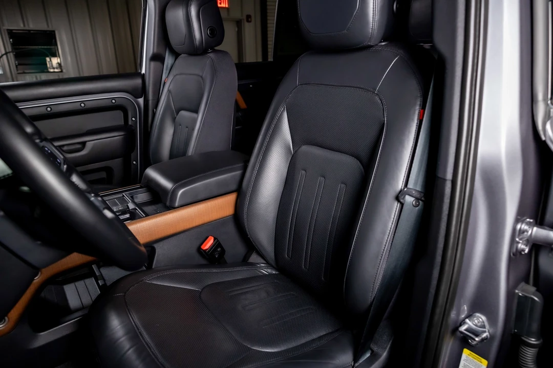2021 Land Rover Defender L663 - Image 5 of 12