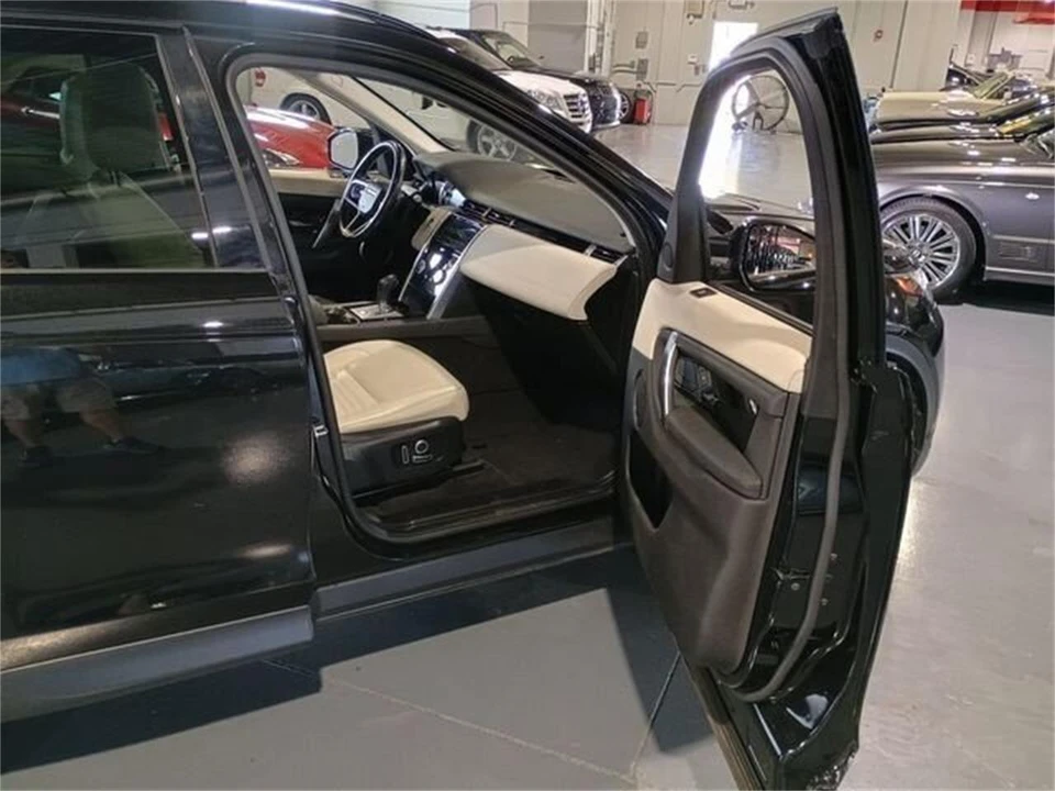 2021 Land Rover Discovery 5th Gen - Image 20 of 28