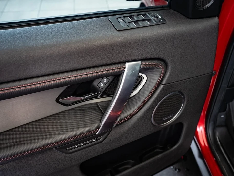 2021 Land Rover Discovery 5th Gen - Image 19 of 21
