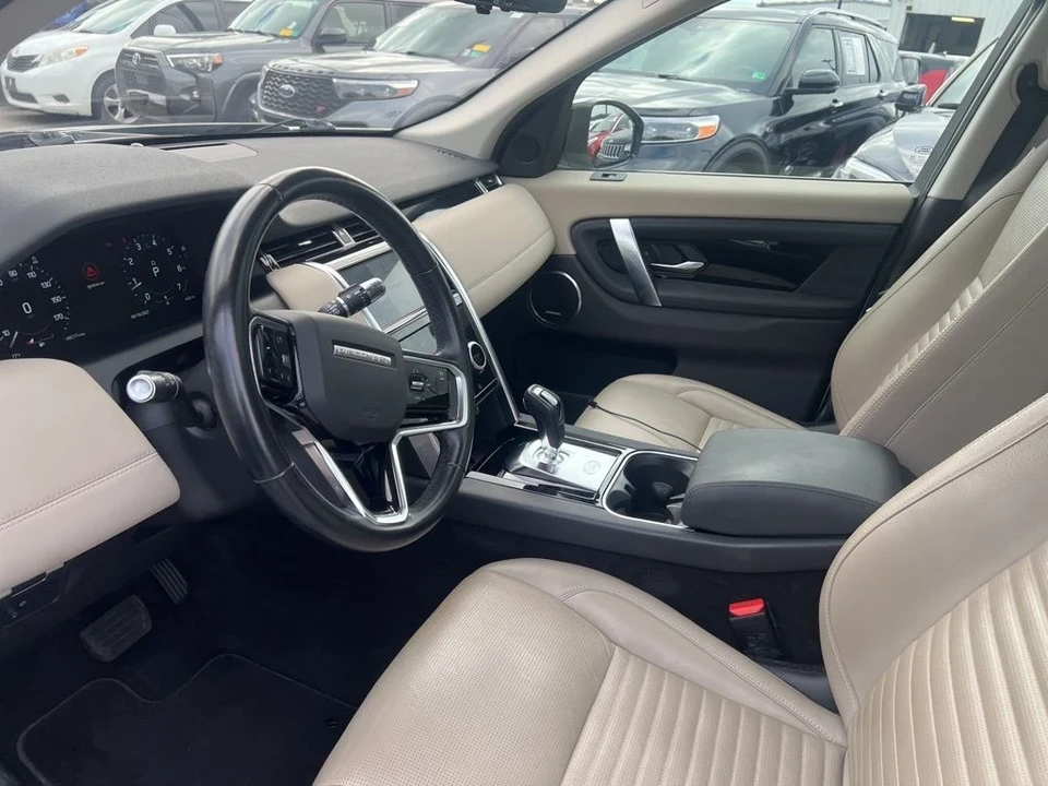 2021 Land Rover Discovery 5th Gen - Image 7 of 12