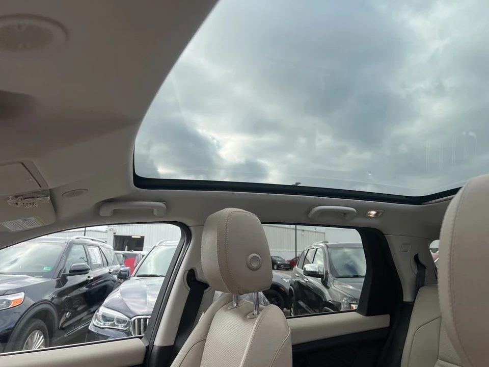 2021 Land Rover Discovery 5th Gen - Image 12 of 12
