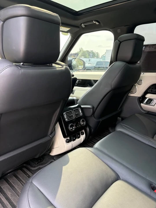 2021 Land Rover Range Rover L405 - Image 12 of 13