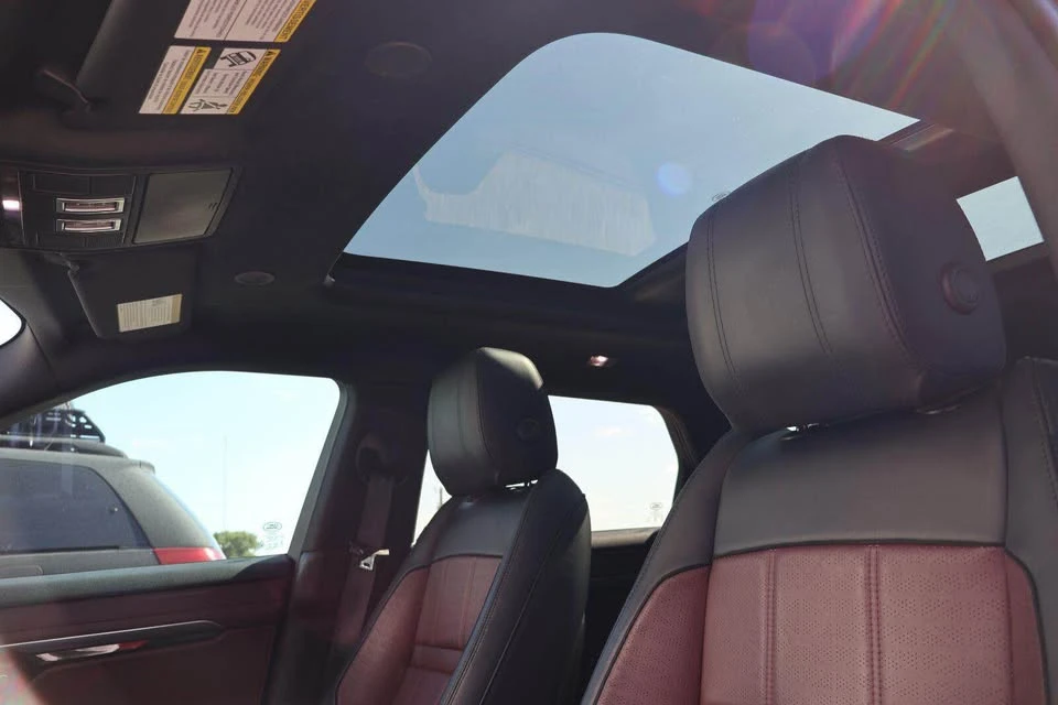 2021 Land Rover Range Rover Evoque 2nd Gen - Image 16 of 17
