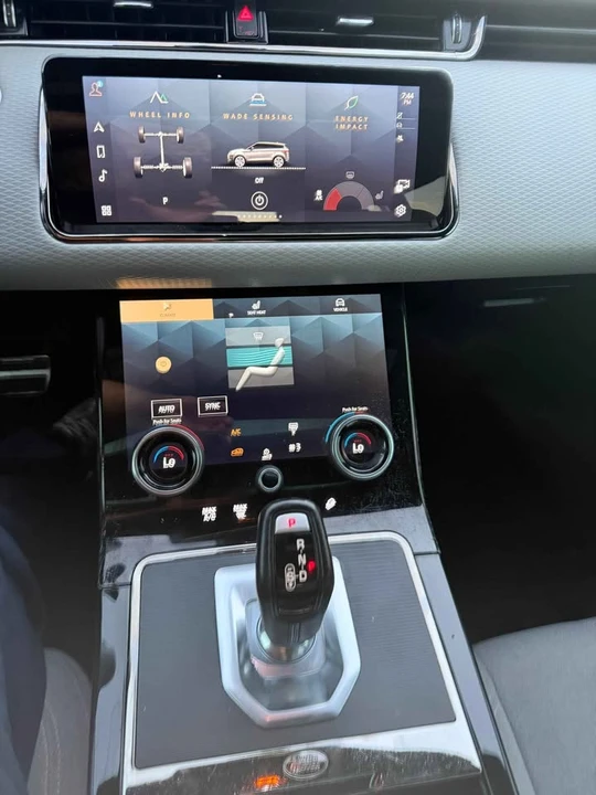2021 Land Rover Range Rover Evoque 2nd Gen - Image 8 of 18