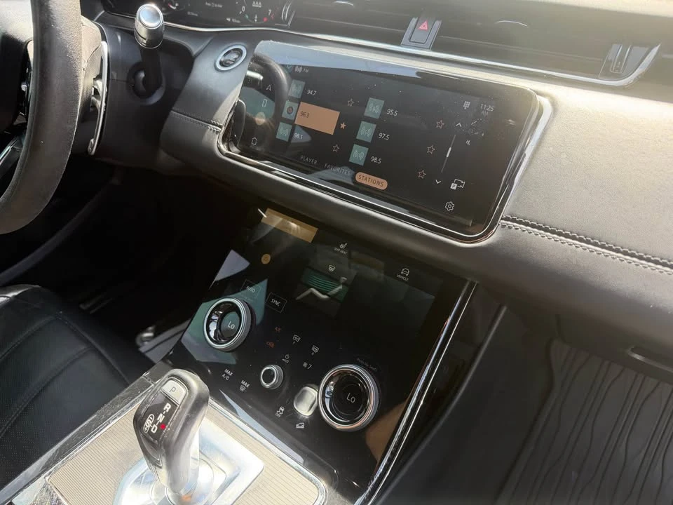 2021 Land Rover Range Rover Evoque 2nd Gen - Image 12 of 13