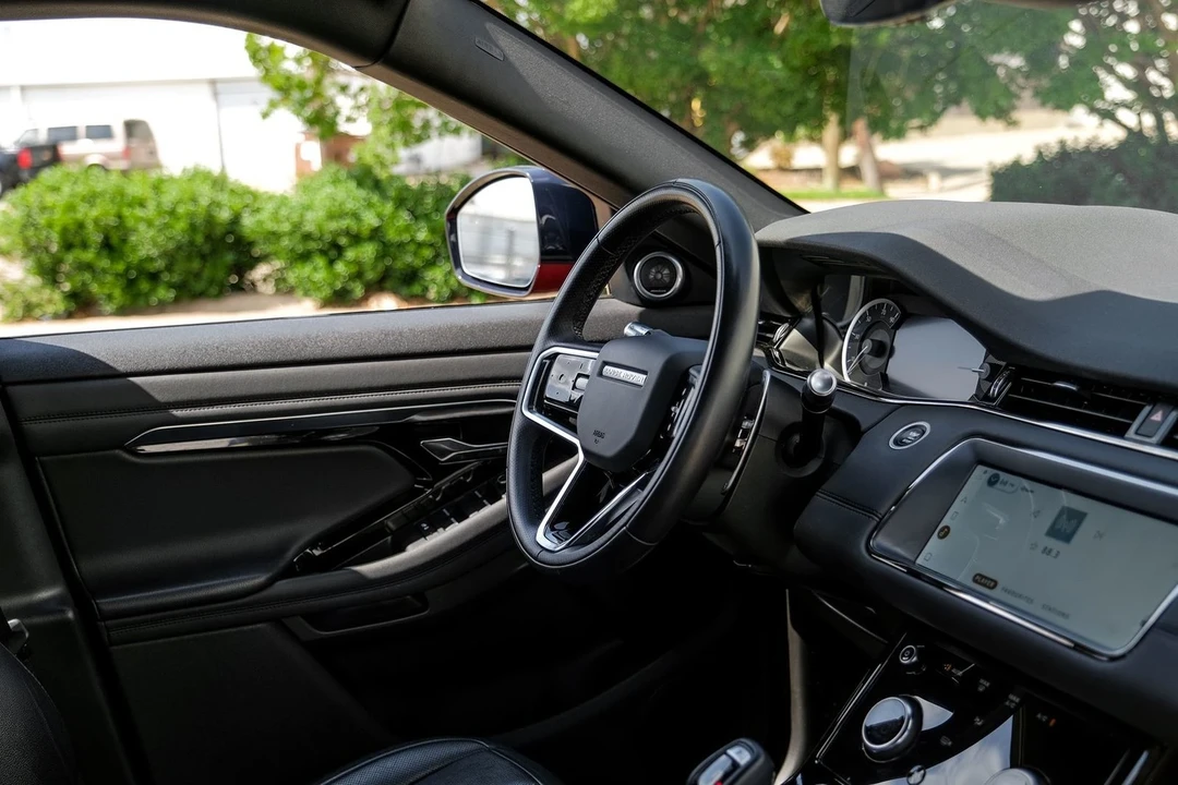 2021 Land Rover Range Rover Evoque 2nd Gen - Image 11 of 21