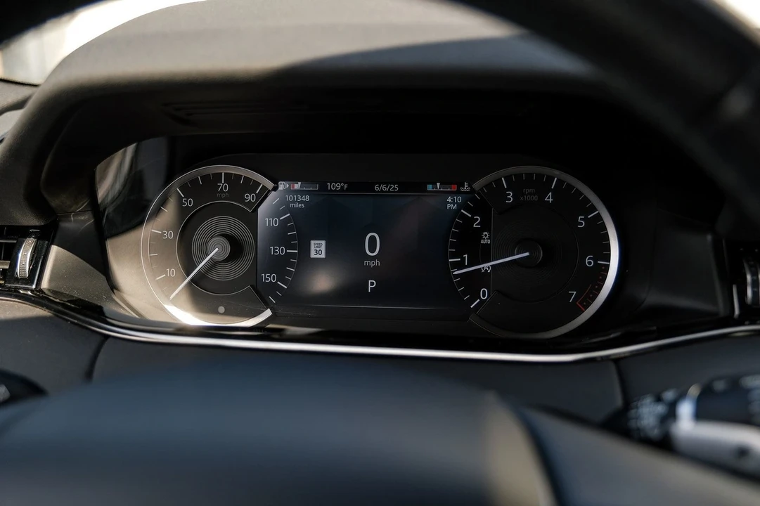 2021 Land Rover Range Rover Evoque 2nd Gen - Image 15 of 21
