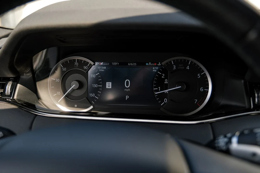 2021 Land Rover Range Rover Evoque 2nd Gen - Image 15 of 21