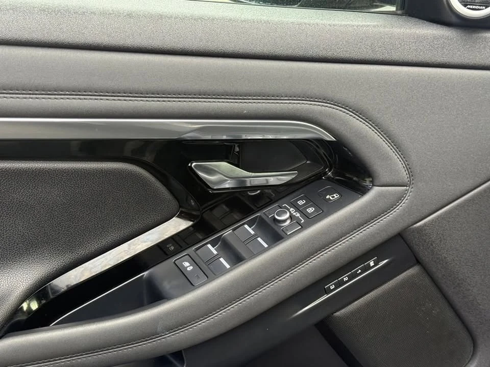 2021 Land Rover Range Rover Evoque 2nd Gen - Image 9 of 20