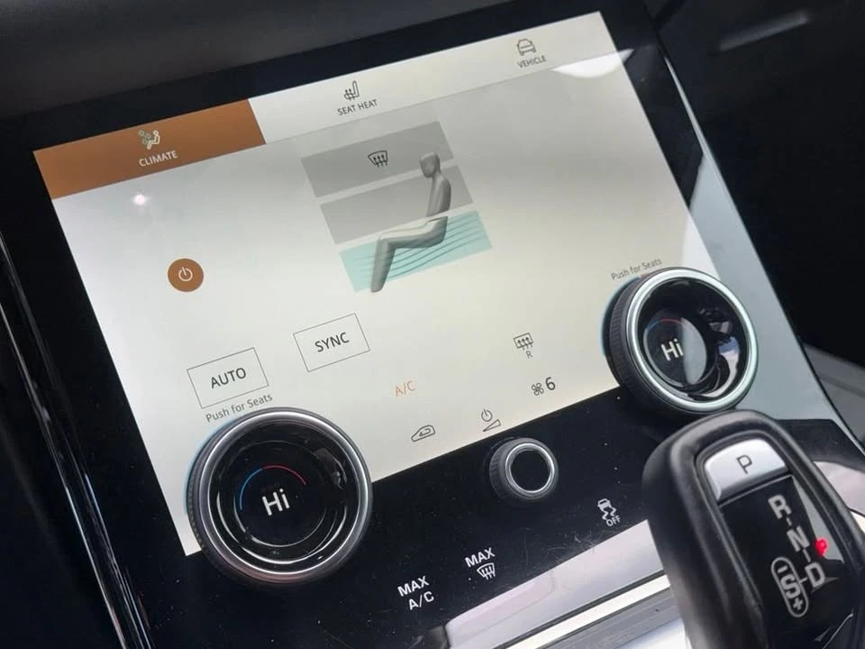 2021 Land Rover Range Rover Evoque 2nd Gen - Image 17 of 20