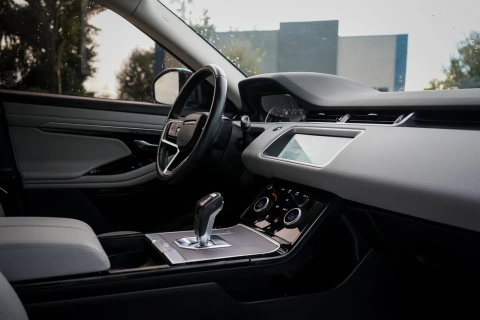 2021 Land Rover Range Rover Evoque 2nd Gen - Image 9 of 14