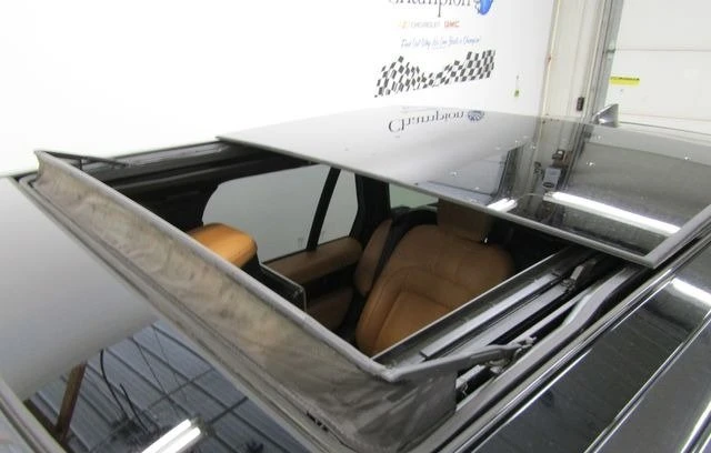 2021 Land Rover Range Rover L405 - Image 4 of 20