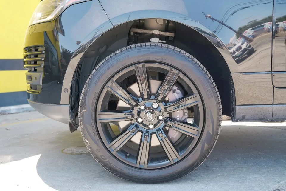 2021 Land Rover Range Rover L405 - Image 17 of 19