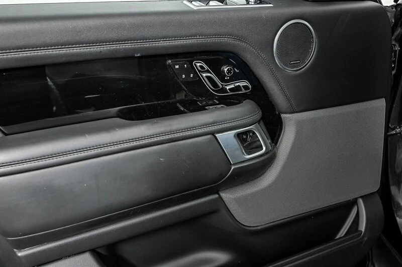 2021 Land Rover Range Rover L405 - Image 13 of 31