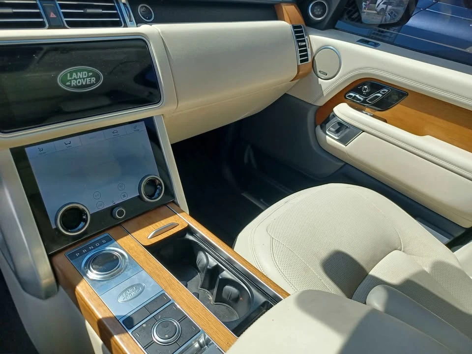 2021 Land Rover Range Rover L405 - Image 11 of 18