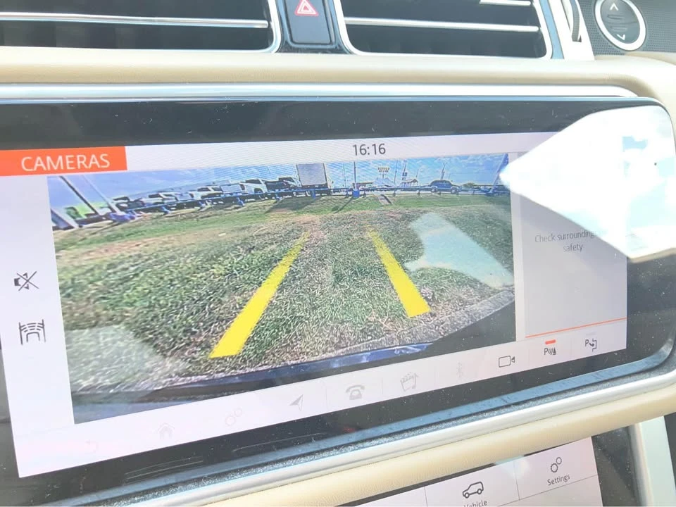 2021 Land Rover Range Rover L405 - Image 18 of 19
