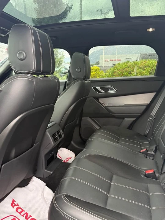 2021 Land Rover Range Rover Velar - Image 10 of 12