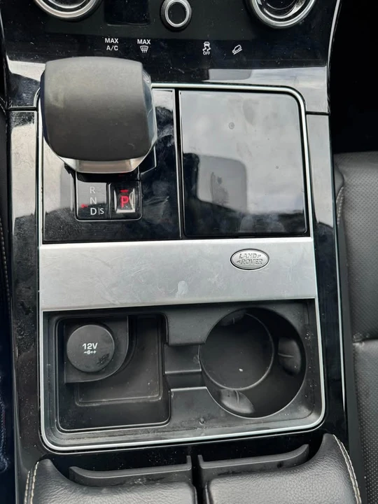 2021 Land Rover Range Rover Velar - Image 15 of 16