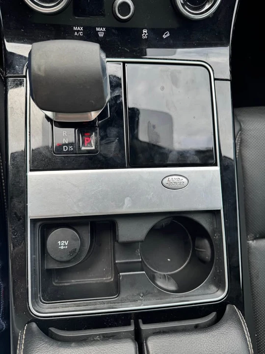 2021 Land Rover Range Rover Velar - Image 18 of 20