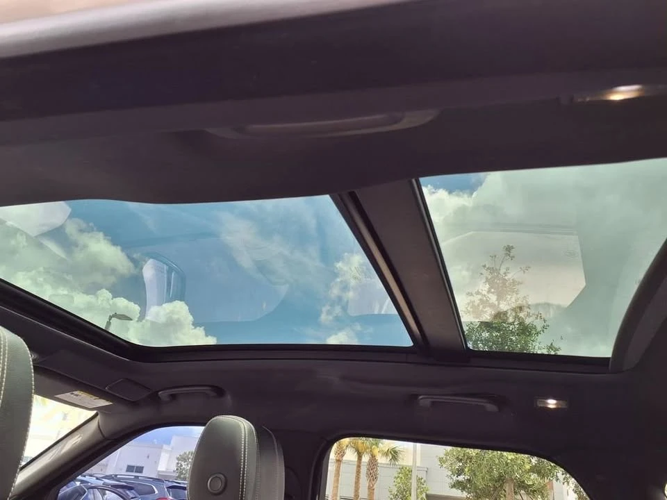 2021 Land Rover Range Rover Velar - Image 19 of 20