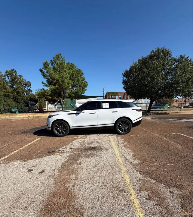 2021 Land Rover Range Rover Velar - Image 2 of 5