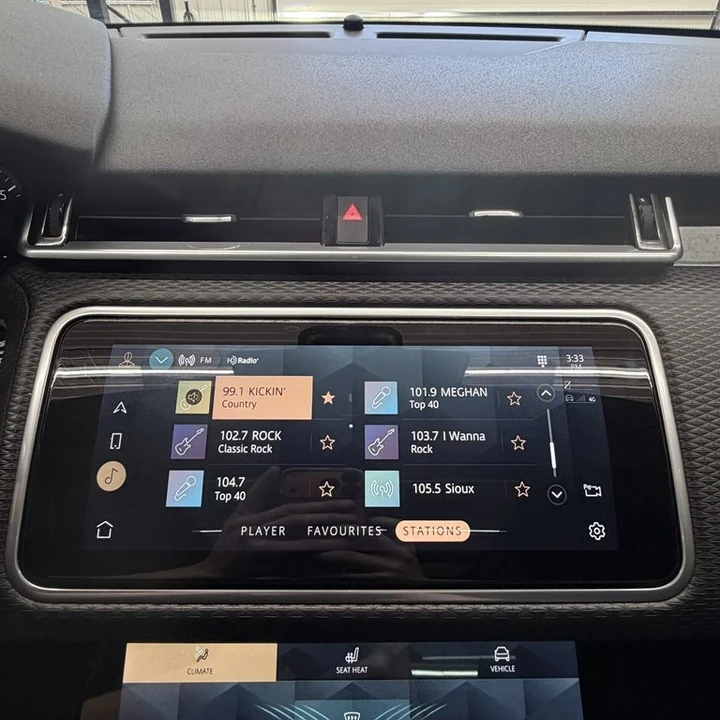 2021 Land Rover Range Rover Velar - Image 12 of 21