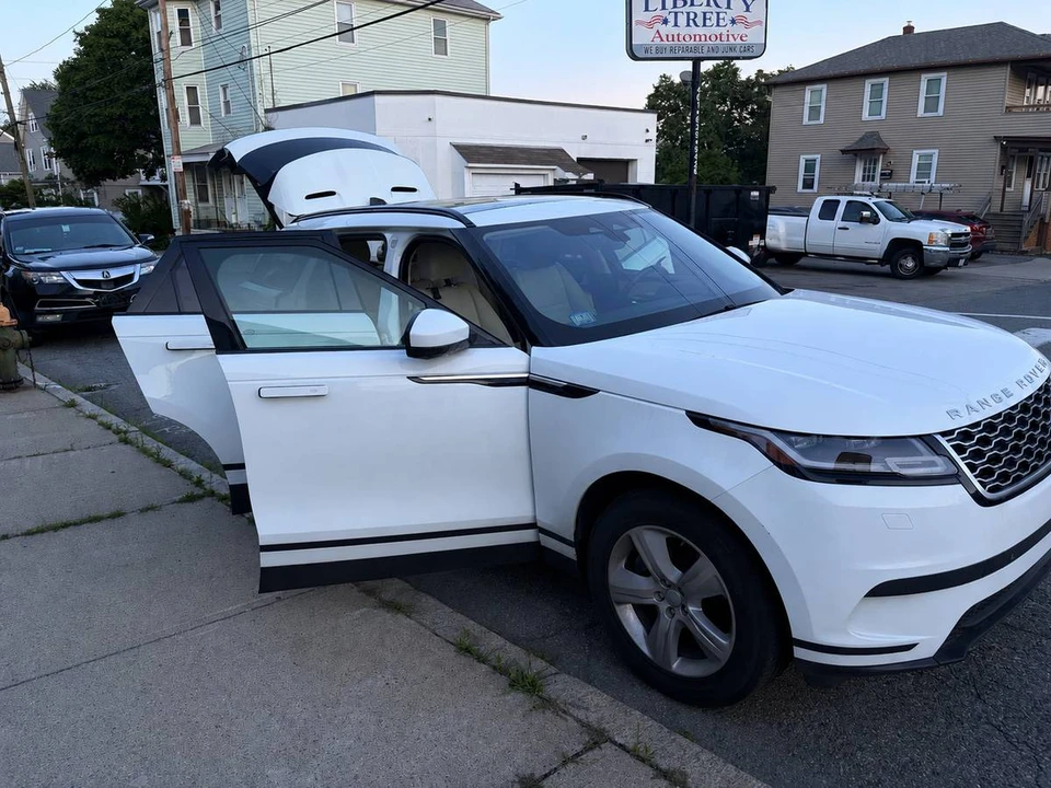 2021 Land Rover Range Rover Velar - Image 10 of 20