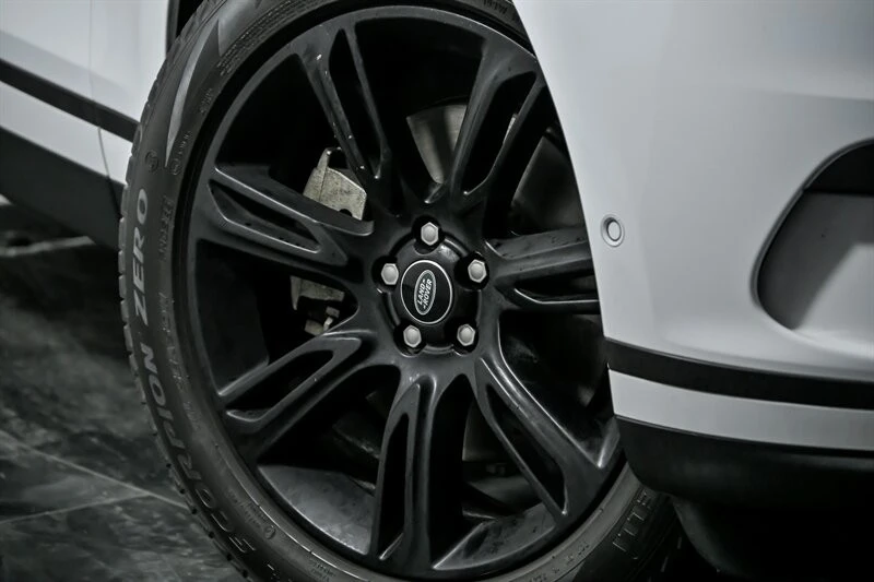 2021 Land Rover Range Rover Velar - Image 3 of 21