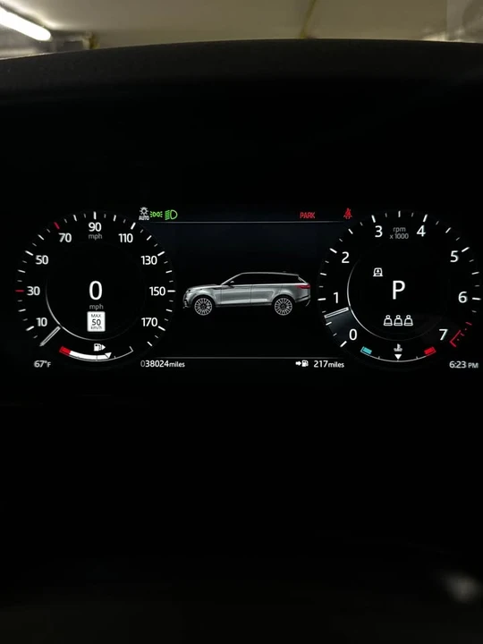 2021 Land Rover Range Rover Velar - Image 11 of 13