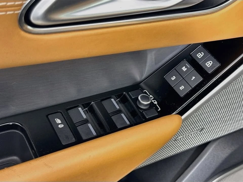 2021 Land Rover Range Rover Velar - Image 19 of 20