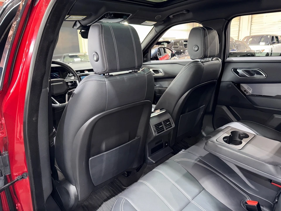 2021 Land Rover Range Rover Velar - Image 11 of 12