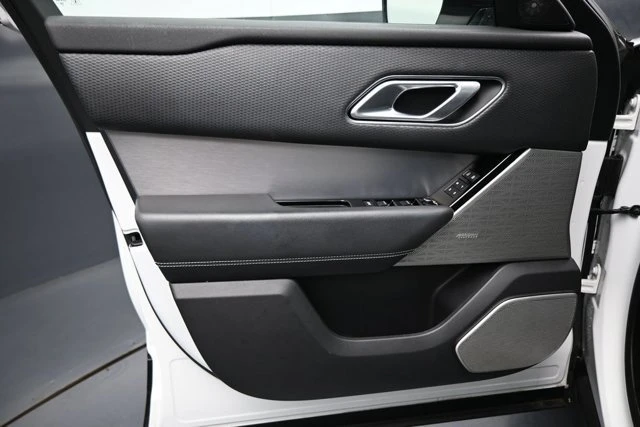 2021 Land Rover Range Rover Velar - Image 9 of 20