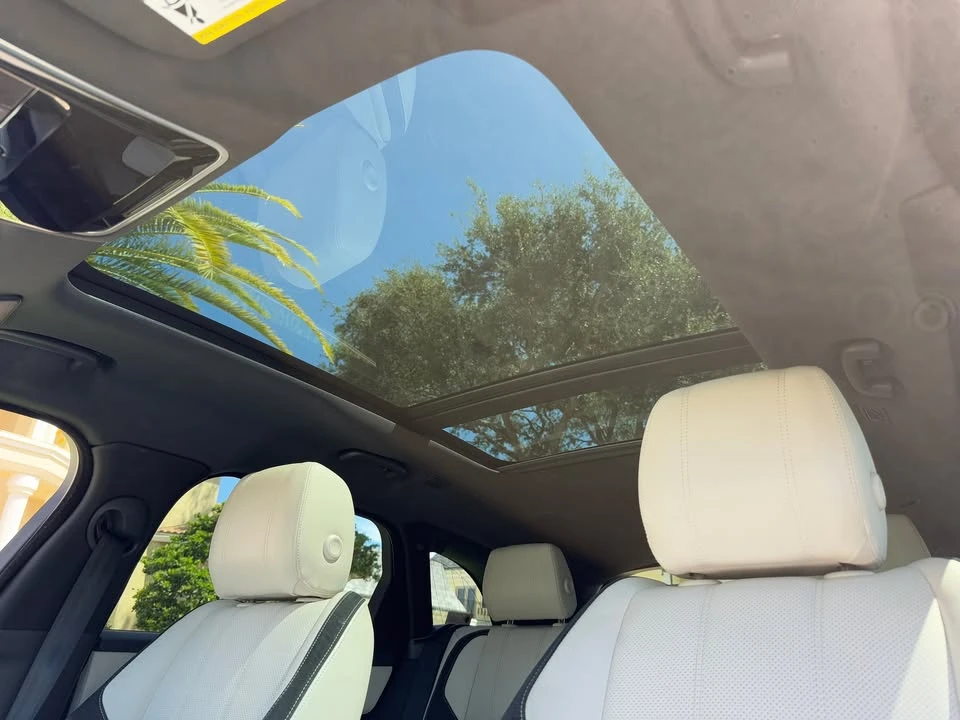 2021 Land Rover Range Rover Velar - Image 7 of 19