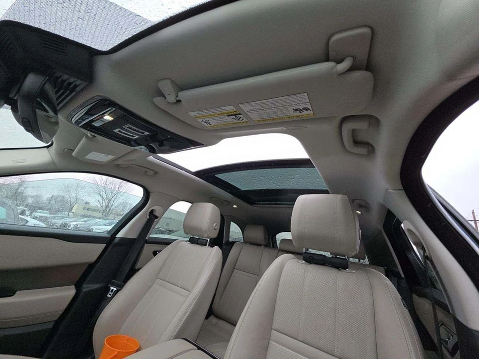 2021 Land Rover Range Rover Velar - Image 8 of 10