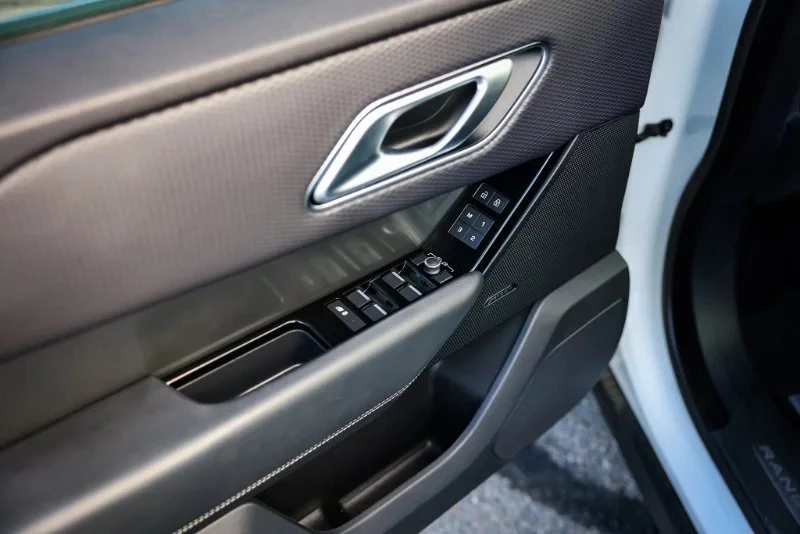 2021 Land Rover Range Rover Velar - Image 9 of 20