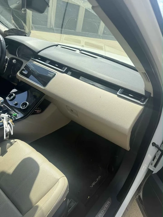 2021 Land Rover Range Rover Velar - Image 7 of 10