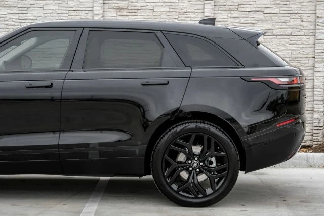 2021 Land Rover Range Rover Velar - Image 15 of 21