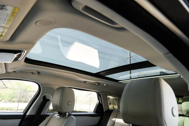 2021 Land Rover Range Rover Velar - Image 5 of 21