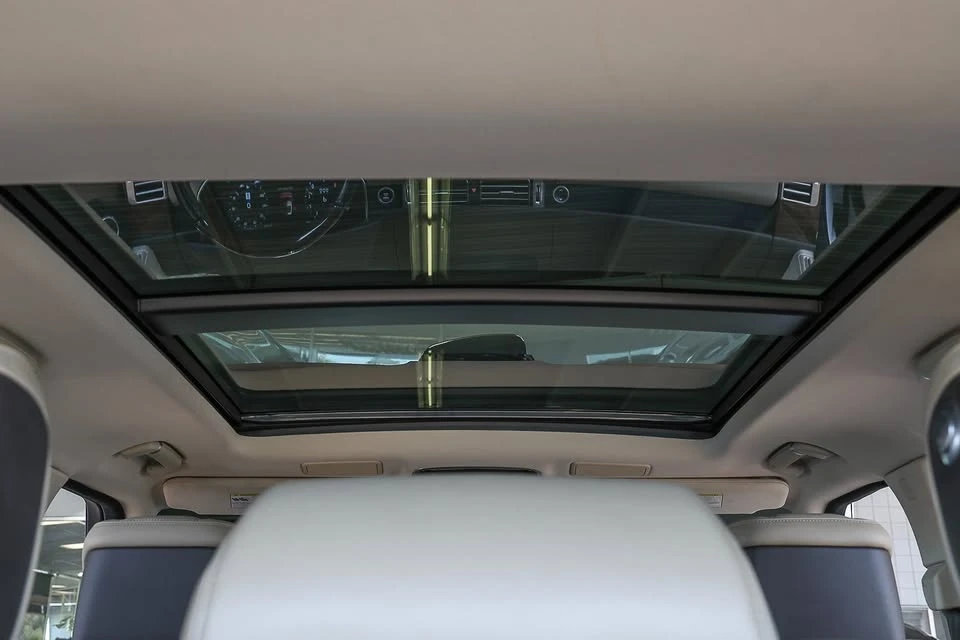 2021 Land Rover Range Rover L405 - Image 15 of 19