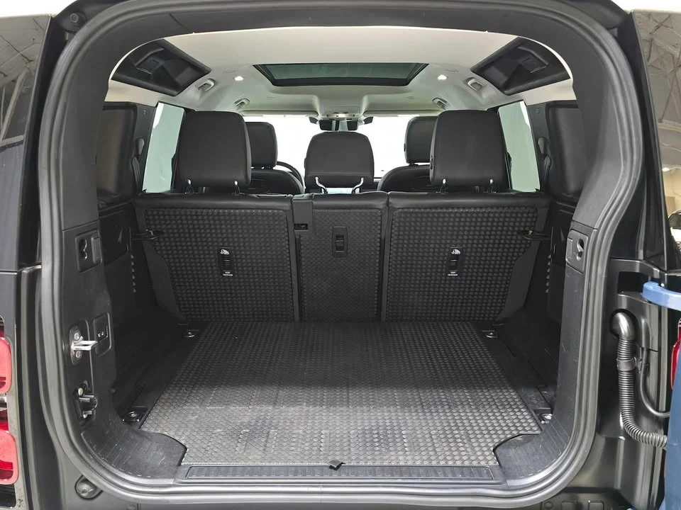 2021 Land Rover Defender L663 - Image 13 of 18