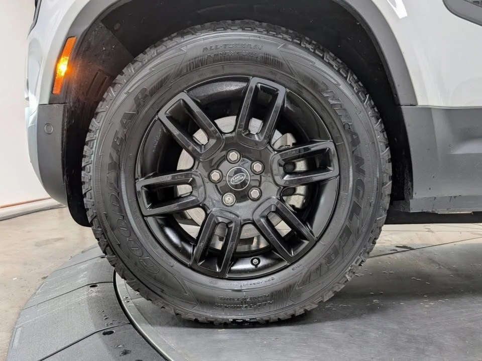 2021 Land Rover Defender L663 - Image 12 of 20