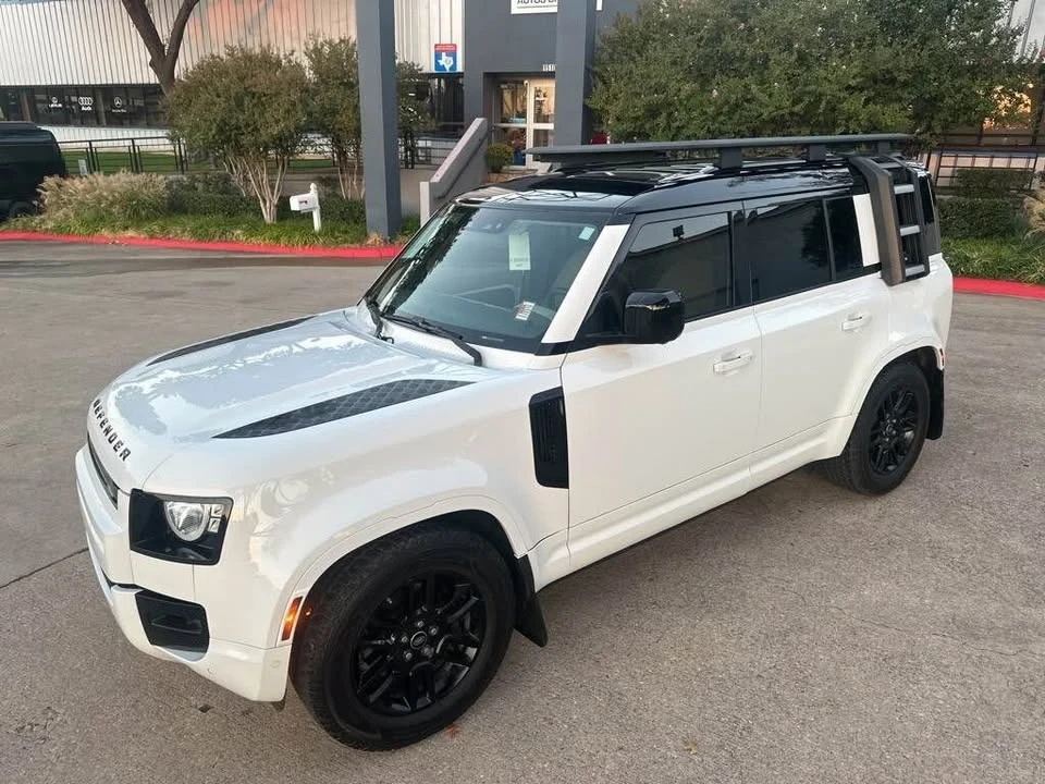 2021 Land Rover Defender 110 - Image 5 of 9