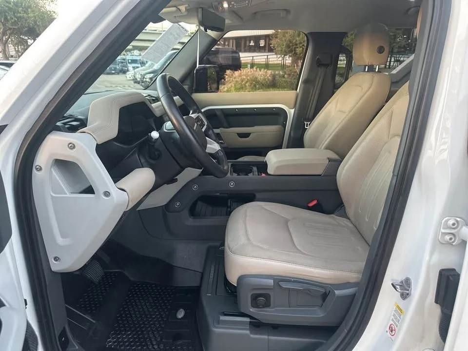 2021 Land Rover Defender 110 - Image 7 of 9