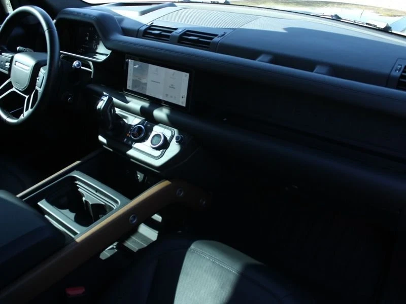 2021 Land Rover Defender L663 - Image 10 of 20