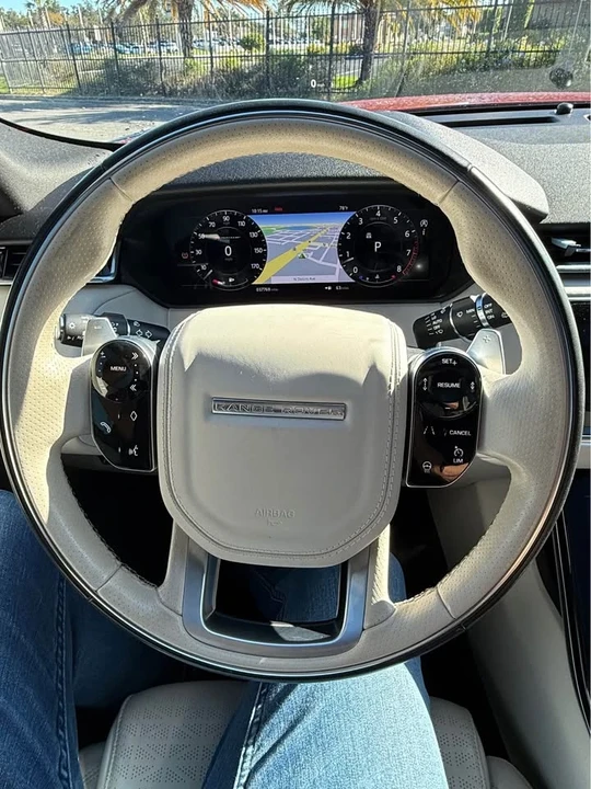 2021 Land Rover Range Rover Velar - Image 9 of 17
