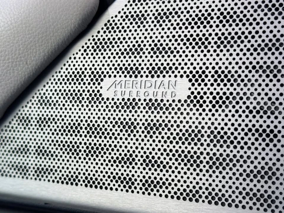 2021 Land Rover Range Rover Velar - Image 10 of 18