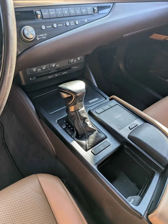 2021 Lexus IS 3rd Gen - Image 8 of 9