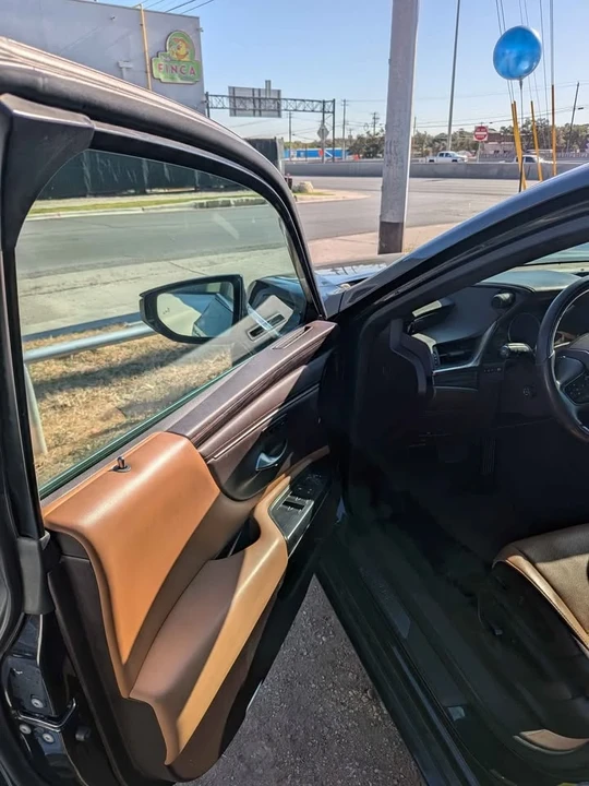 2021 Lexus IS 3rd Gen - Image 6 of 9