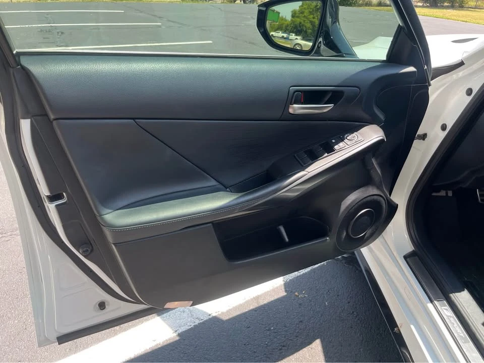 2021 Lexus IS 3rd Gen - Image 9 of 9