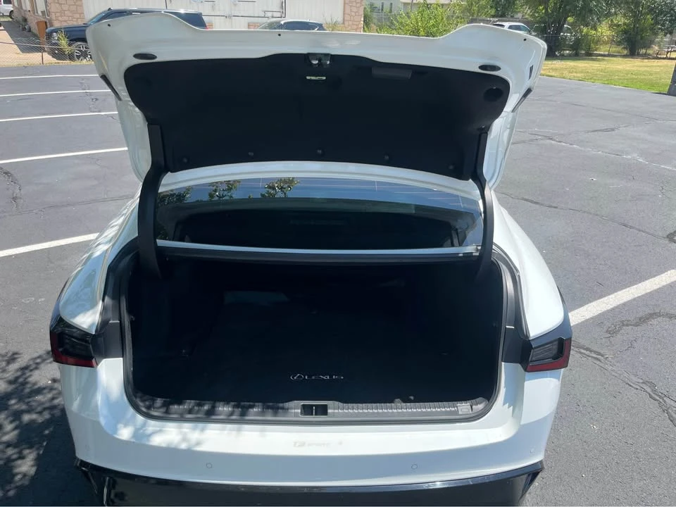2021 Lexus IS 3rd Gen - Image 6 of 9